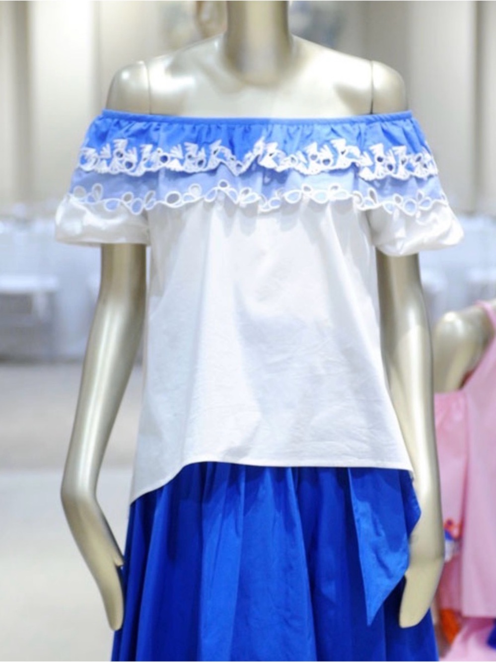 Peter Pilotto Embroidered  Off Shoulder Ruffle Blouse Blue White Top Resort 6 8